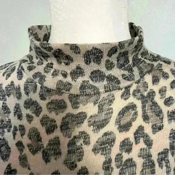 Topshop Nordstrom Animal Print Long Sleeve Mock Turtleneck Size 6 - Picture 8 of 10